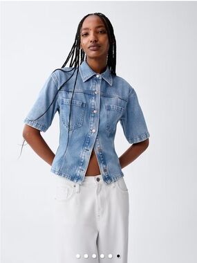 Gap NWT UltraSoft Denim Pocket Shirt Size Large in Light Wash